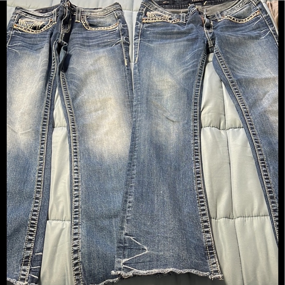 2 pair. Vigoss bootcut jeans size 28/32